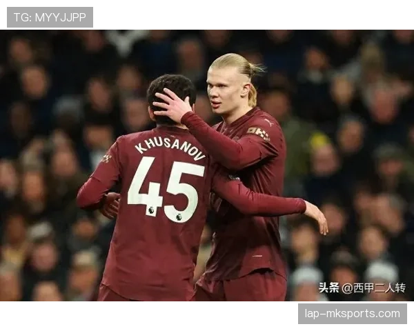 奥斯梅恩强势崛起挑战哈兰德:谁将定义新一代足球巨星标杆? 奥斯梅恩强势崛起挑战哈兰德:谁将定义新一代足球巨星标杆?