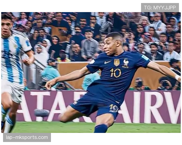 姆巴佩vsC罗早期爆发力数据对比：谁更胜一筹