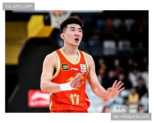 孙铭徽训练完直接拎着爱马仕去接娃？